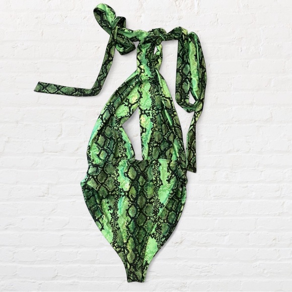 PrettyLittleThing Green and Black Python Snake Print Swimsuit, Size 12 - Picture 2 of 8